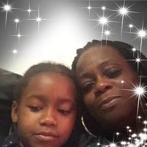 Meet your Posher, Iesha